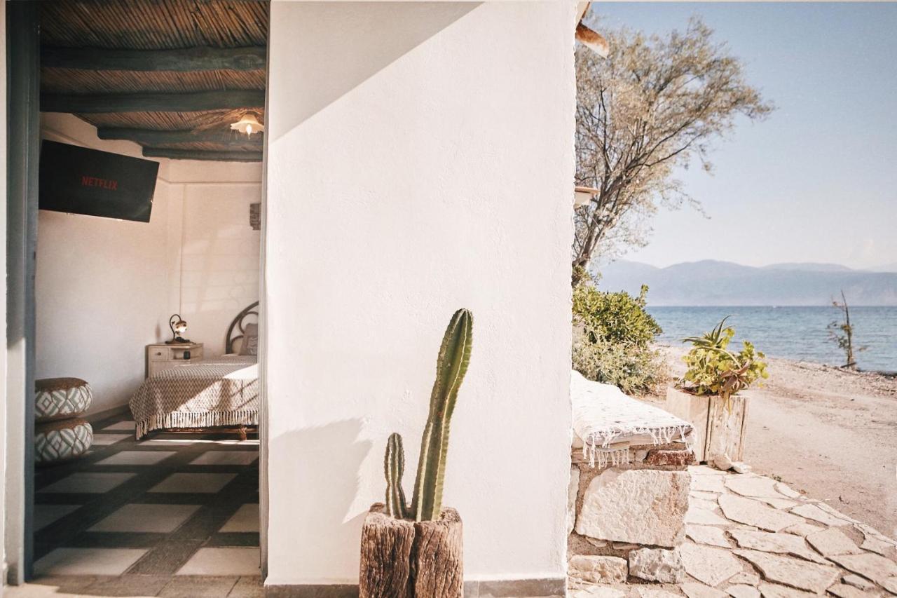 The Artist'S Farm Villa Dhiyeliotika Exterior photo
