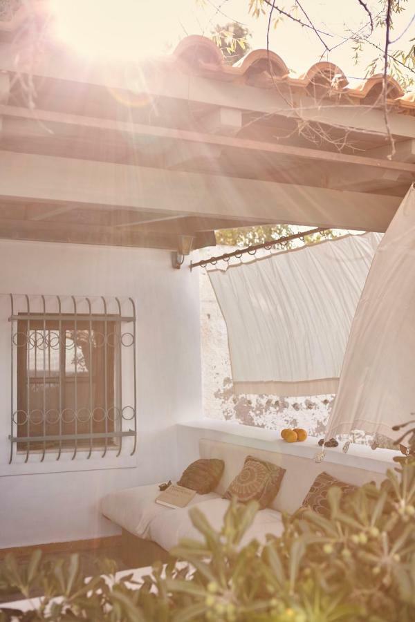 The Artist'S Farm Villa Dhiyeliotika Exterior photo